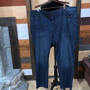 Looks new! Venezia size 28 Women’s stretchy jean